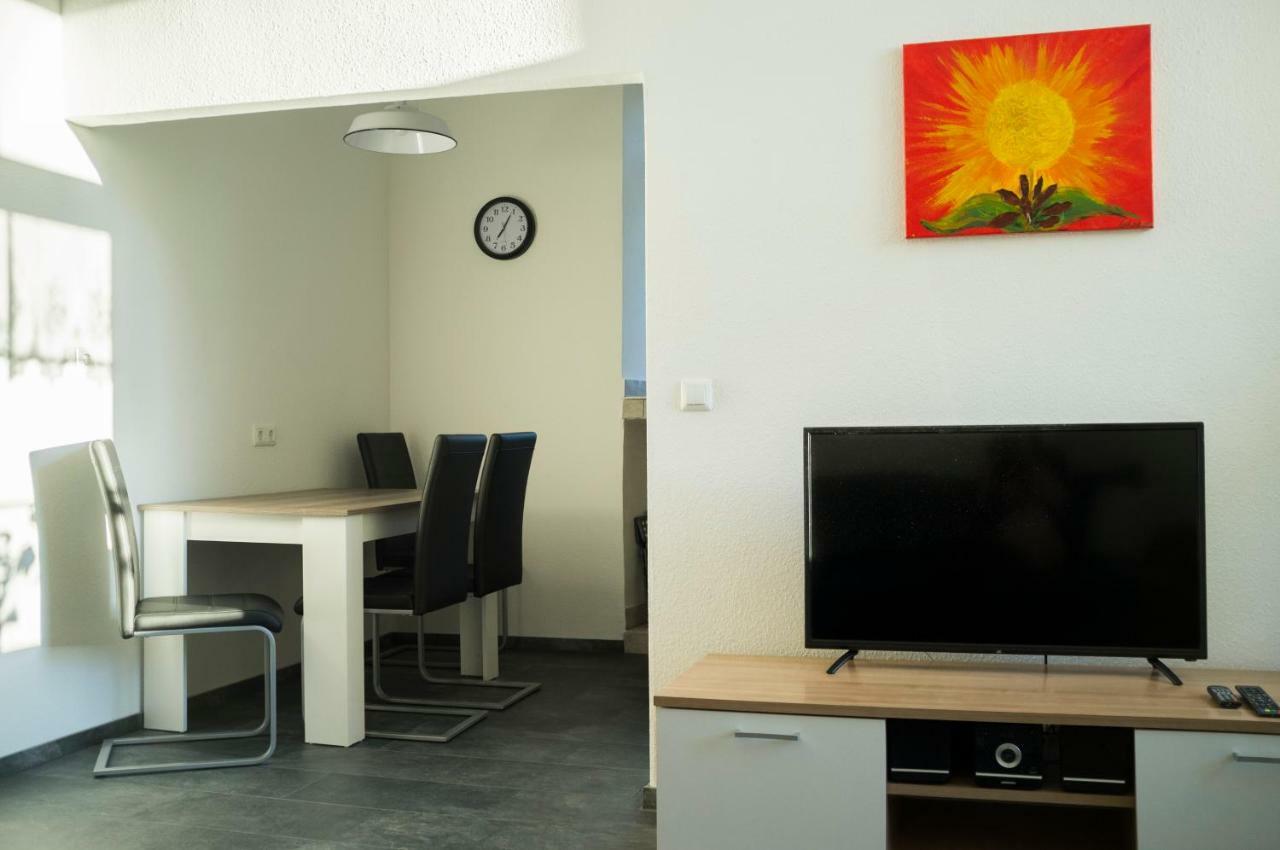 Quadenhof Apartment *